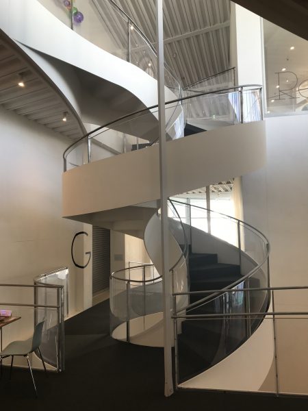 太田市美術館図書館