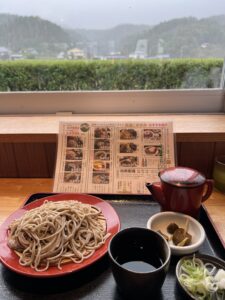 Zoomで工事の打合せ、青木村の敷地へ、ヤリスクロスのオイル交換 / 先週末の林建築設計室