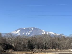 住宅と別荘の設計打合せ、竣工1年の点検で軽井沢へ / 先週末の林建築設計室
