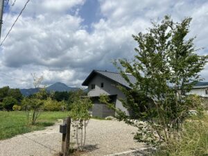 「蓼科山を望む家」茅野市蓼科　竣工