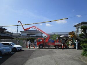 基礎のコンクリート打設　松本市のRC住宅「内にひらく家」