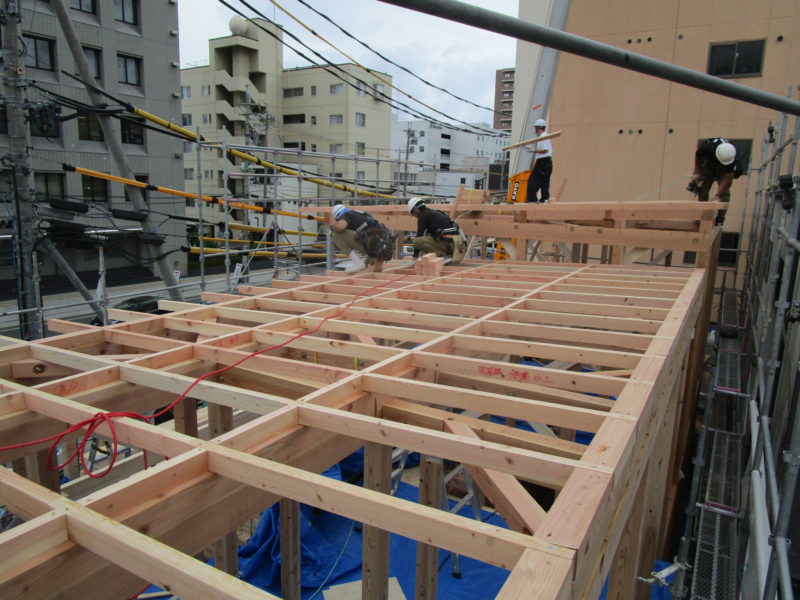 上棟　街角のコートハウス　松本市