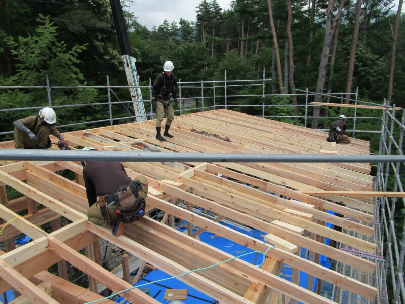 小屋組み