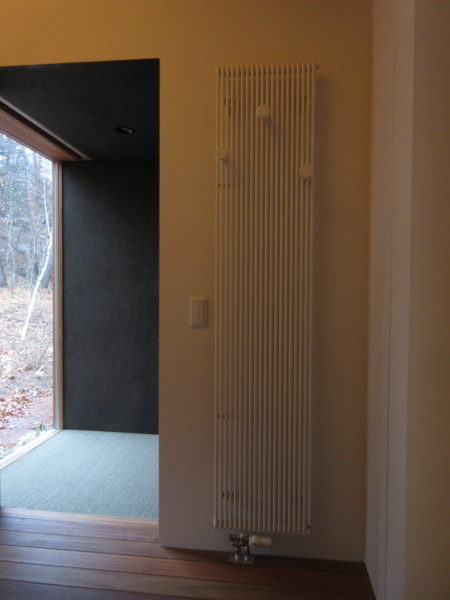 輻射暖房（パネルヒーター）蓼科高原 別荘設計