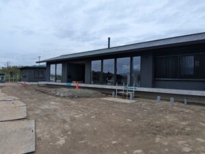 南アルプスを望む森の家