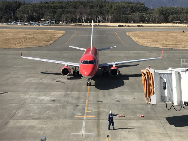 松本空港へ到着したFDA